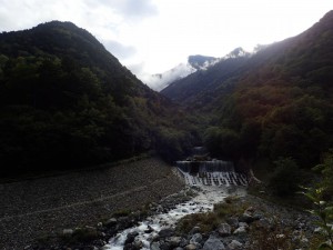 広河原から北岳を振り返る